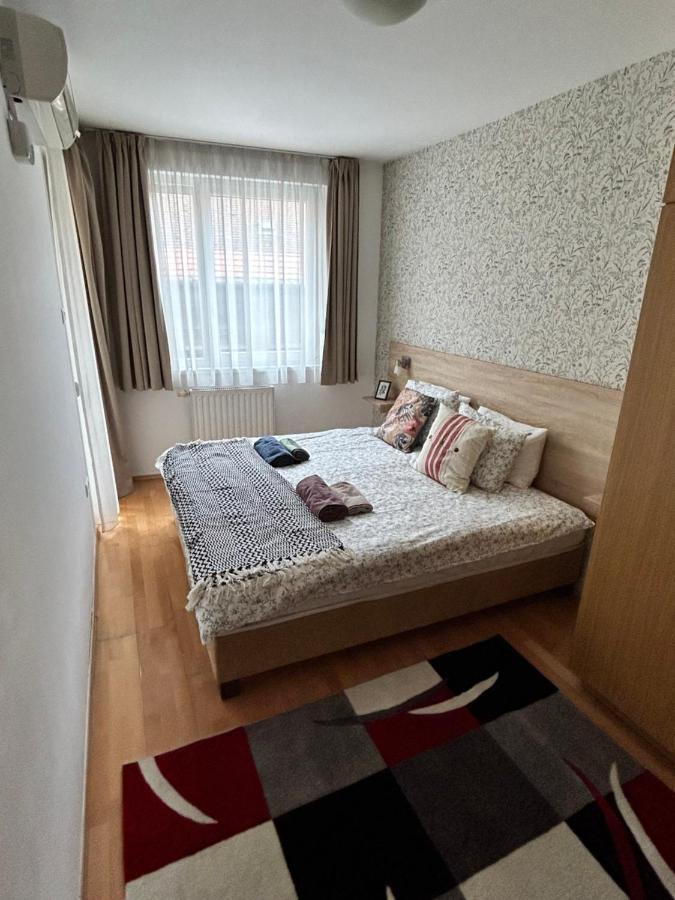 Danube Dwelling Akacfa 26 - Private Indoor Garage Apartment บูดาเปสต์ ภายนอก รูปภาพ